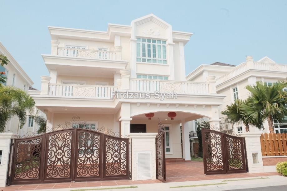 Taman Kota Laksamana Melaka City Intermediate Bungalow 7 Bedrooms For Sale Iproperty Com My