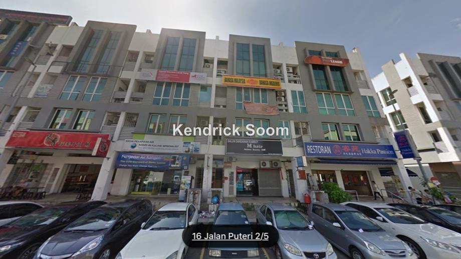 4 Storey Shop Lot, Bandar Puteri Puchong Intermediate Shop for 