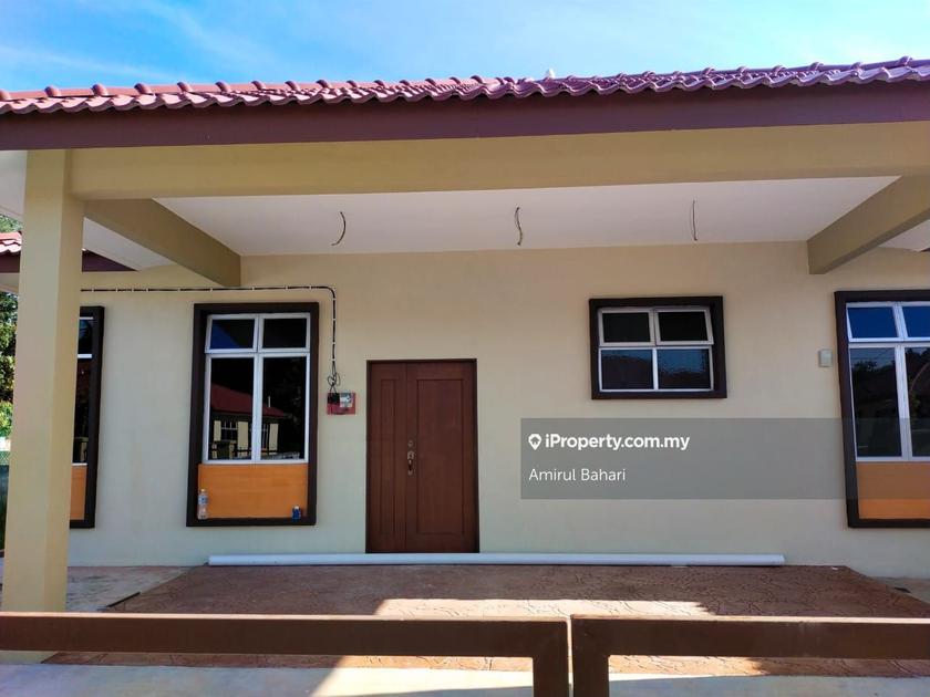 Taman Salak Suria Salak Tinggi Kota Warisan Sepang Corner Lot Semi Detached House 4 Bedrooms For Sale Iproperty Com My