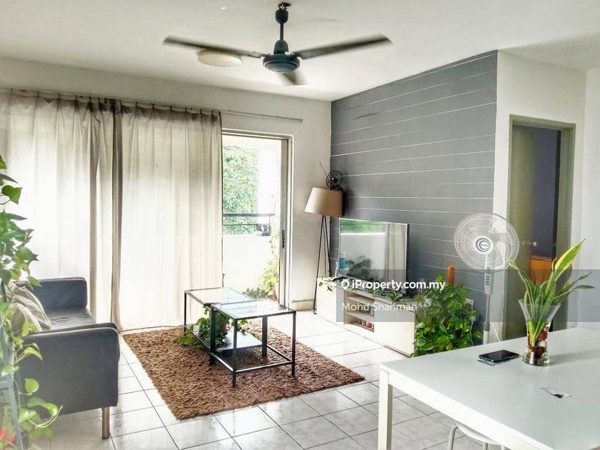 Flora Damansara Apartment End lot Apartment 3 bedrooms for sale in