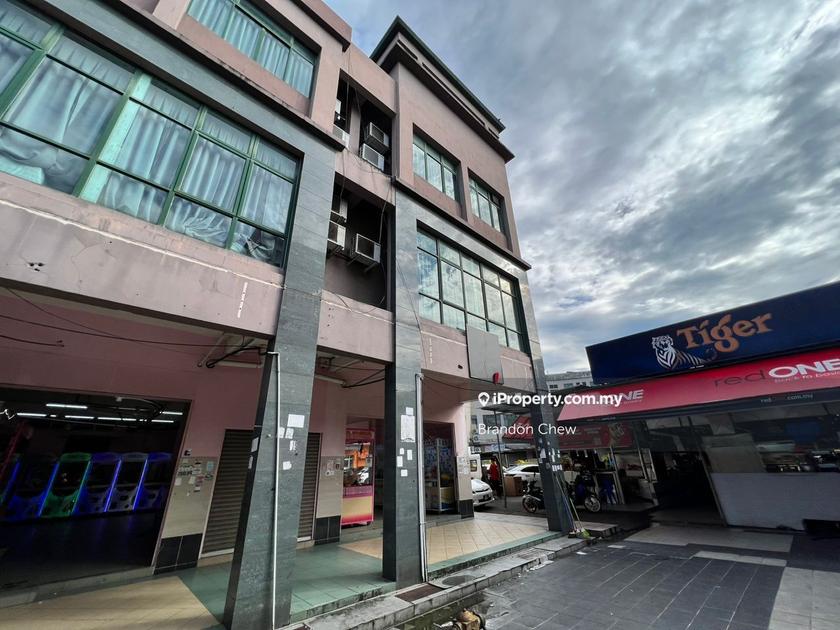 Kuching Shop for sale