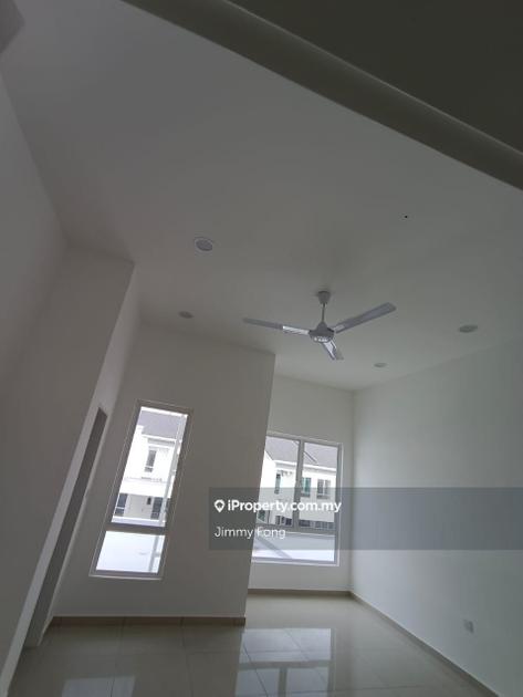 Hijayu Aman, Bandar Sri Sendayan for rent - RM1350 | iProperty Malaysia