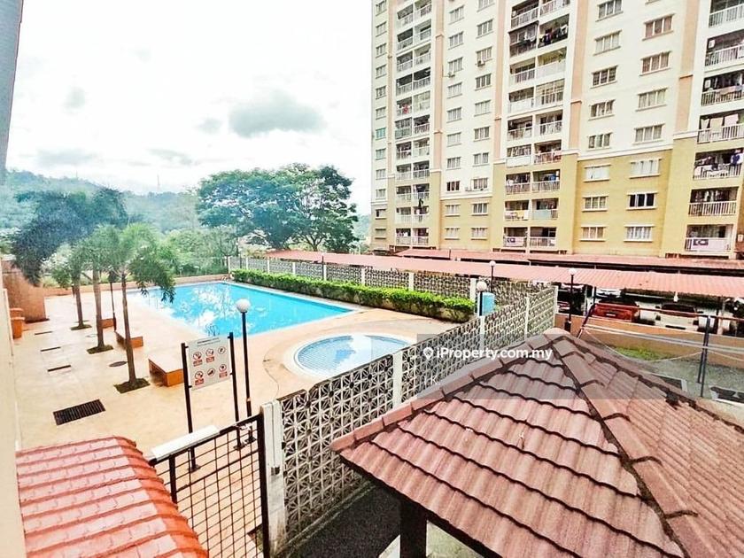 Lakeview Apartments Apartment 3 bedrooms for sale in Selayang, Selangor