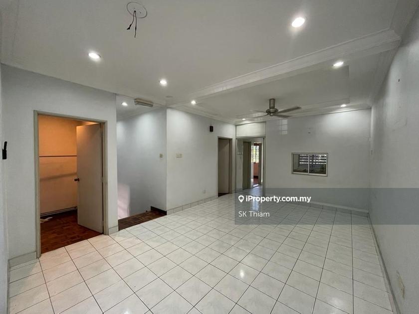 Bukit Rimau Townhouse, Kota Kemuning for sale - RM450000 | iProperty ...