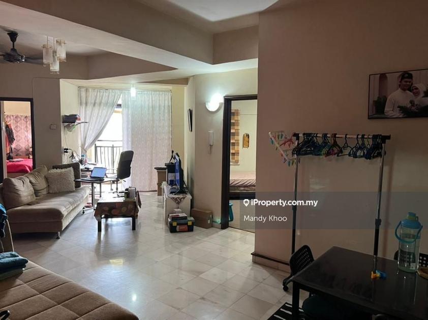 Villa Puteri Intermediate Condominium 3+1 bedrooms for sale in KL City