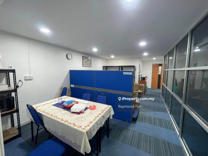 Alam Avenue 1 Seksyen 16 Shah Alam Corner Lot 2nd floor Shoplot With