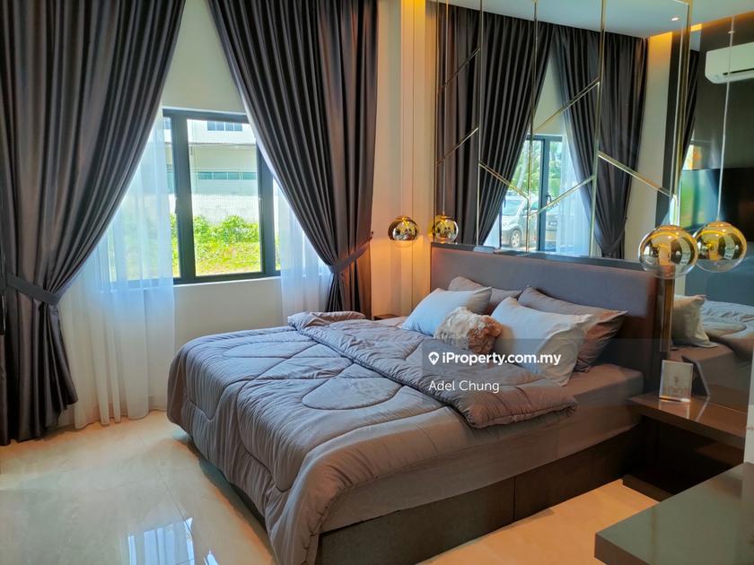 Ambience Residence Serviced Residence 2 bedrooms for sale in Klebang