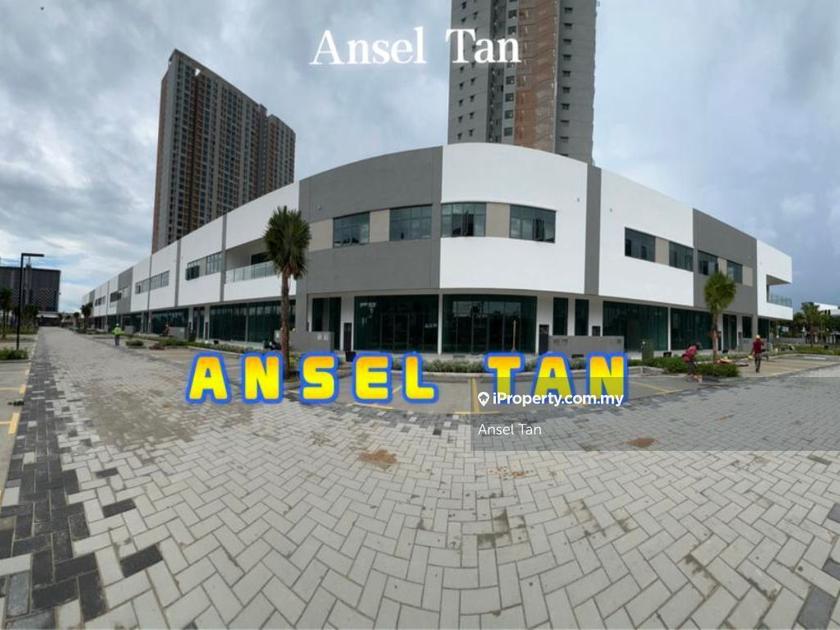 Double Storey 3xxxsf @ Batu Kawan Utropolis, 2 Storey Retail Lot Only