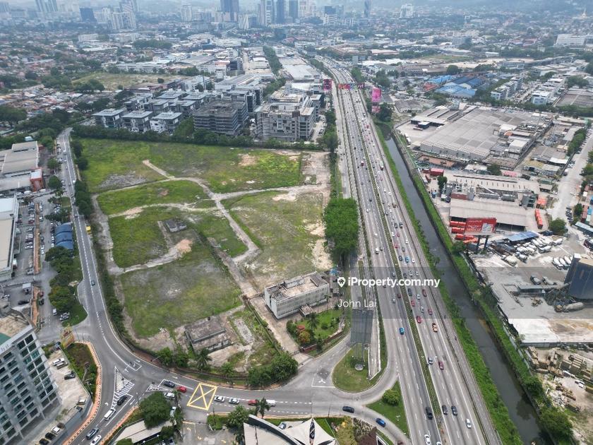 7 acre of Commercial land for rent facing federal highway, Petaling Jaya for rent RM305000