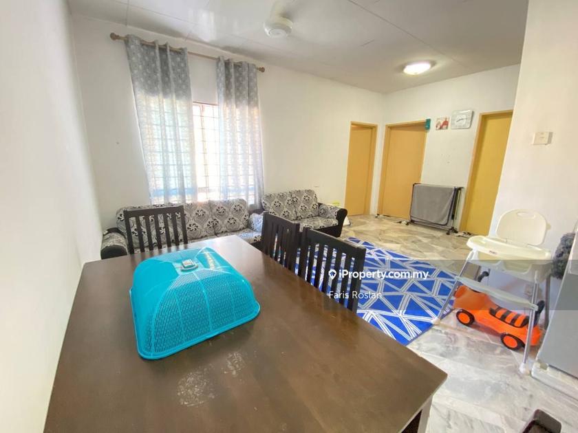 Astana Alam Apartment 1 Apartment 3 Bedrooms For Sale In Bandar Puncak Alam Selangor Iproperty Com My