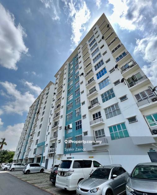 Jenderam Indah Intermediate Apartment 3 bedrooms for sale in Dengkil