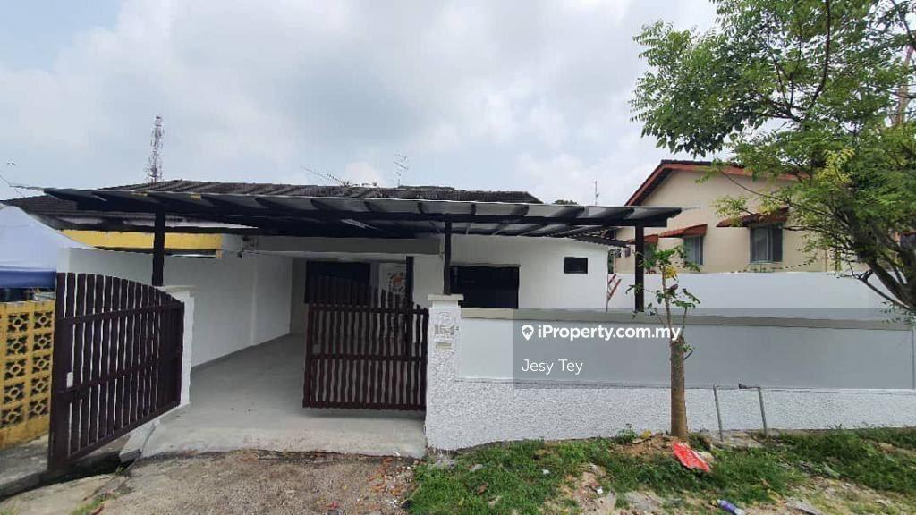 Lorong Padi Mahsuri 1, Senai Semi-detached House 4 bedrooms for sale ...