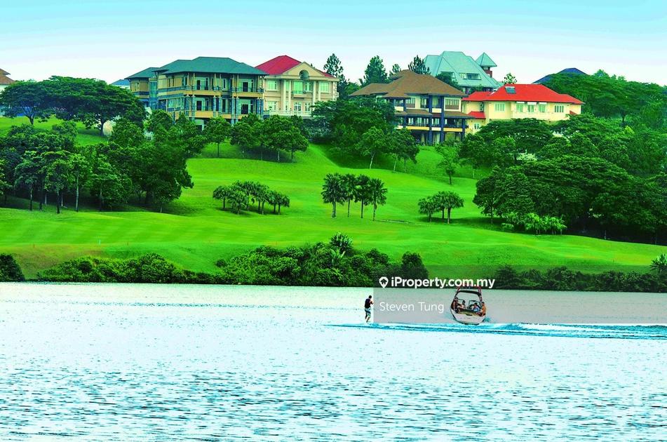 The Mines Resort City, Bluewater Estate, Gita Bayu, Seri Kembangan for