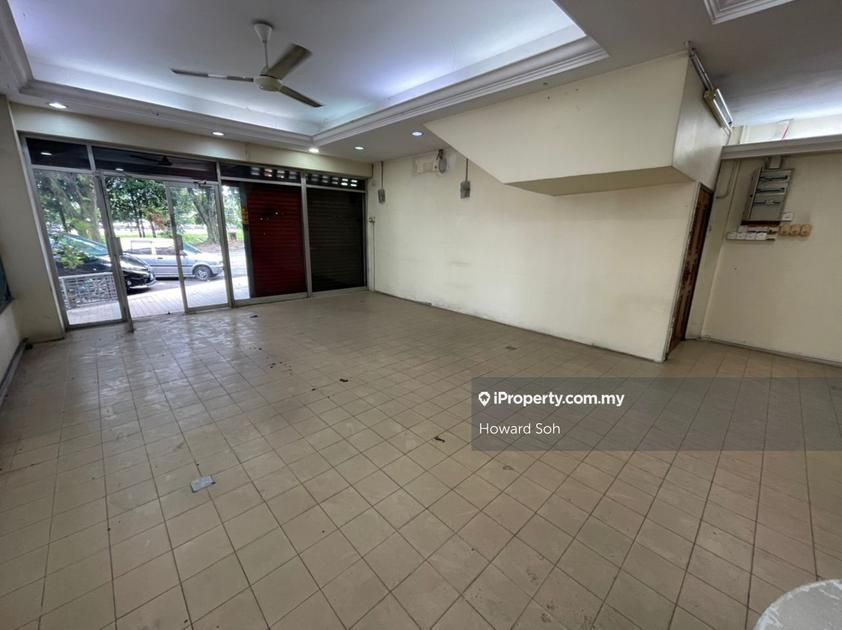 Taman Intan Klang,Berkeley Town Ground floor, Klang Shop for rent ...