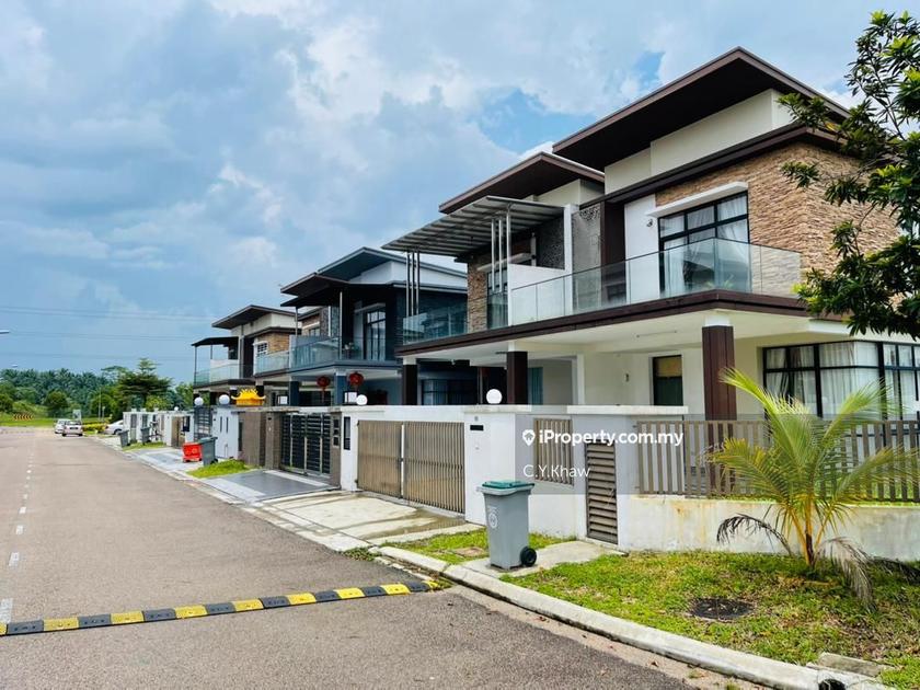 Bandar Cemerlang, Ulu Tiram Cluster House 4+1 Bedrooms For Sale ...