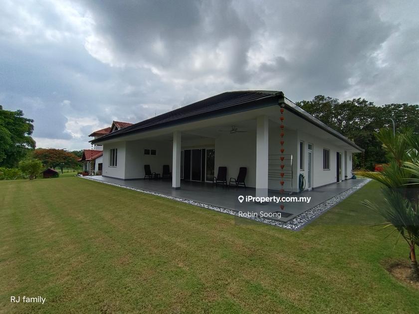 Tiara Golf Country Club Resort , Ayer Keroh Intermediate Bungalow 4+1