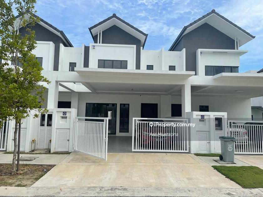 Hijayu 2 Resort Homes Sendayan , Bandar Sri Sendayan Intermediate 2sty