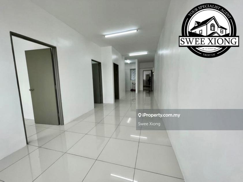 Skyview Garden Intermediate Apartment 3 bedrooms for sale in Jelutong