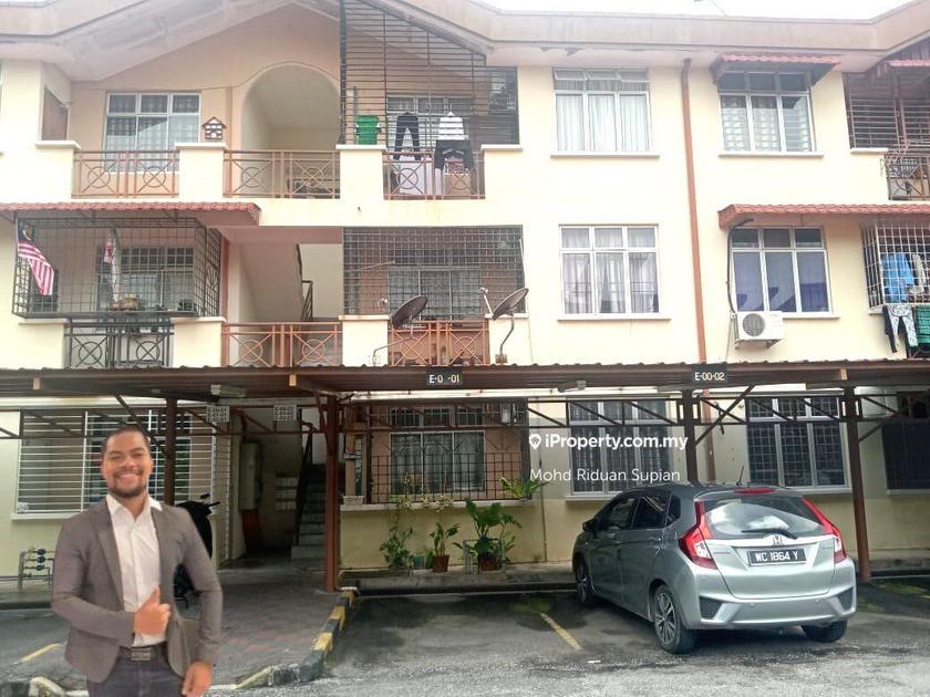Taman Pinggiran Cempaka, Ampang, Ampang Townhouse 3 bedrooms for sale