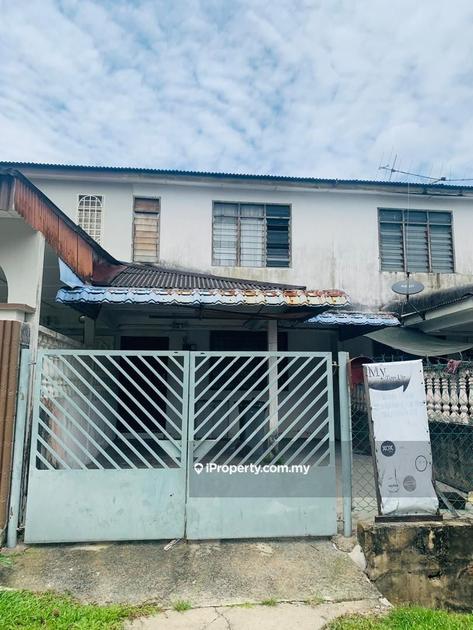 Taman Sri Jaya Kluang Intermediate 2 Sty Terrace Link House 2 Bedrooms For Sale Iproperty Com My