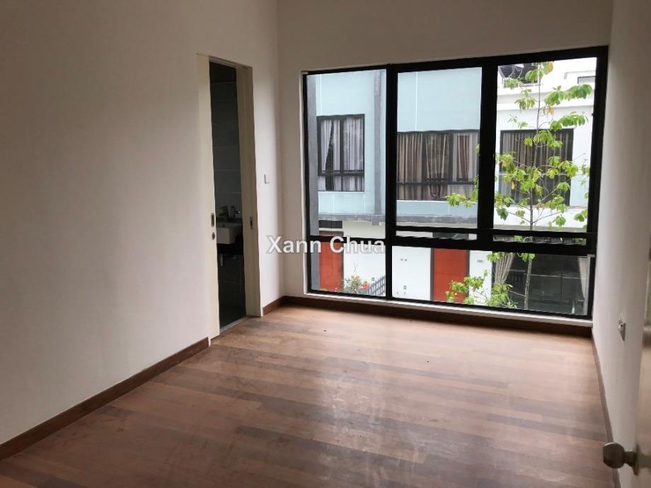 Rumah Berangkai 3 Tingkat untuk Dijual di Sunway Eastwood, Taman Equine, Seri Kembangan oleh Xann Chua - iProperty.com.my