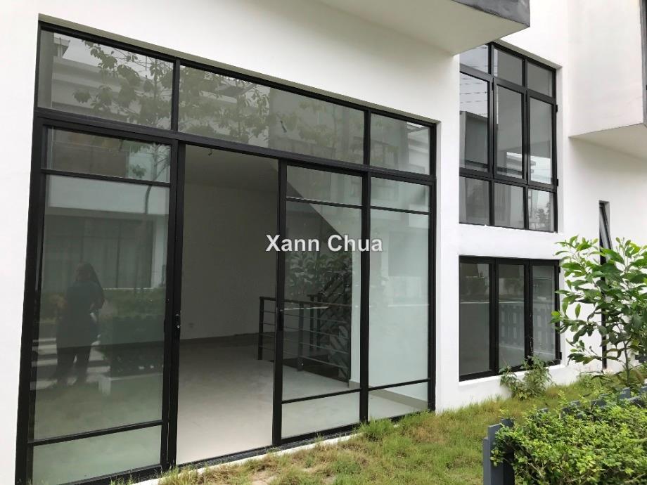 Rumah Berangkai 3 Tingkat untuk Dijual di Sunway Eastwood, Taman Equine, Seri Kembangan oleh Xann Chua - iProperty.com.my