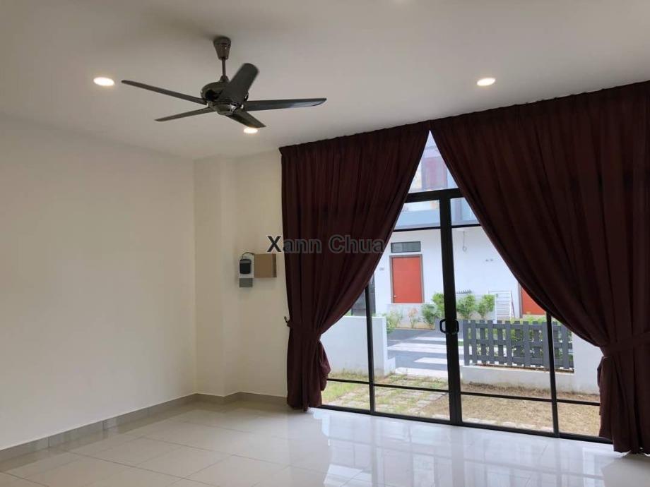 Rumah Berangkai 3 Tingkat untuk Dijual di Sunway Eastwood, Taman Equine, Seri Kembangan oleh Xann Chua - iProperty.com.my
