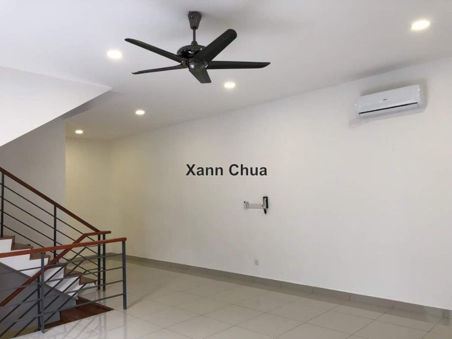 Rumah Berangkai 3 Tingkat untuk Dijual di Sunway Eastwood, Taman Equine, Seri Kembangan oleh Xann Chua - iProperty.com.my