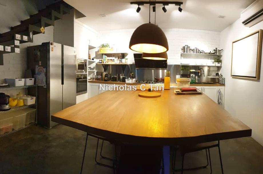 Residensi Servis untuk Dijual di Centrio Pantai Hillpark oleh Nicholas C Tan - iProperty.com.my