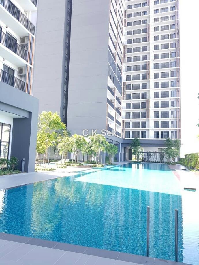 Residensi Servis untuk Disewa di Emporis oleh C K Sek - iProperty.com.my