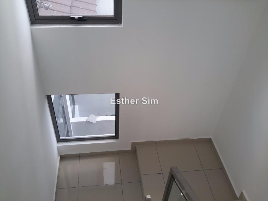 Rumah Berkembar untuk Dijual di Bagan Lallang, Butterworth oleh Esther Sim - iProperty.com.my