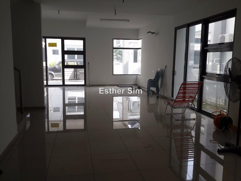 Rumah Berkembar untuk Dijual di Bagan Lallang, Butterworth oleh Esther Sim - iProperty.com.my
