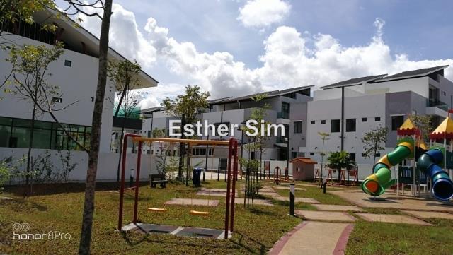 Rumah Berkembar untuk Dijual di Raja Uda, Butterworth oleh Esther Sim - iProperty.com.my