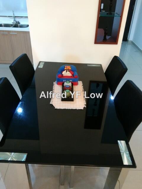 Apartment for Rent in Molek Pine 3 by Alfred Yf Low - iProperty.com.my