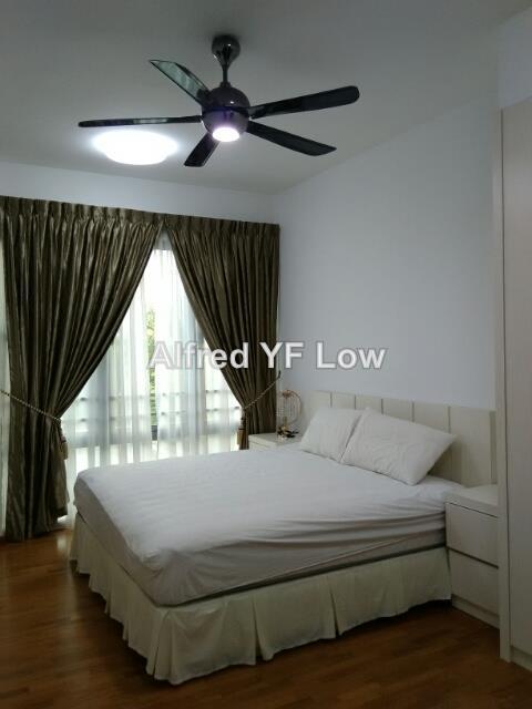 Apartment for Rent in Molek Pine 3 by Alfred Yf Low - iProperty.com.my