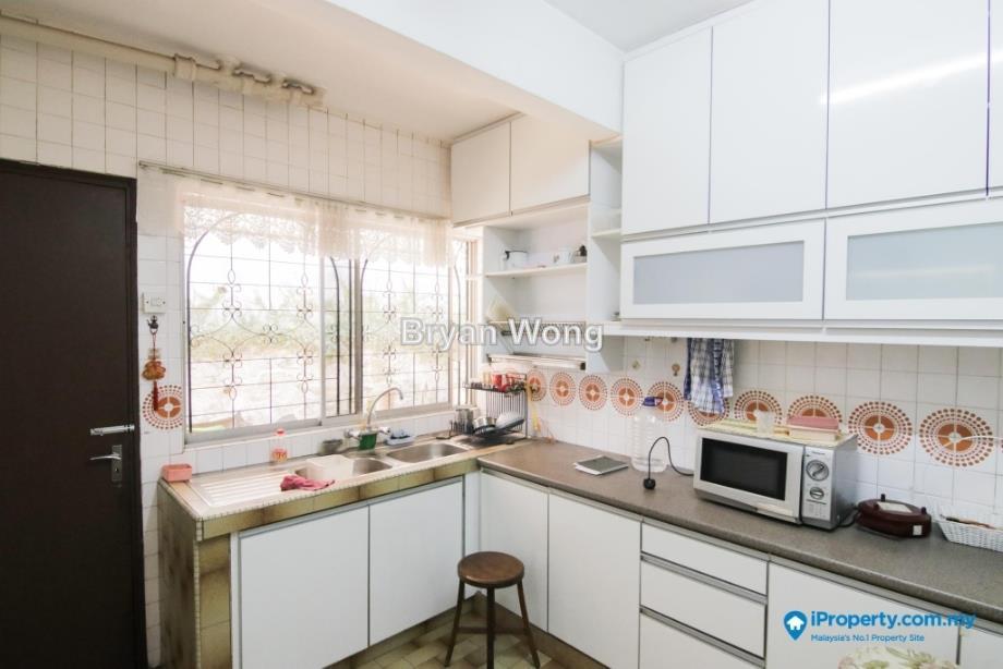 Rumah Berkembar untuk Dijual di SS 21, Damansara Utama, Petaling Jaya oleh Bryan Wong - iProperty.com.my