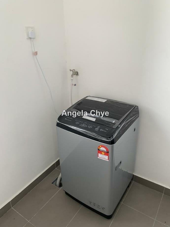 Service Residence for Rent in Molek Regency by Angela Chye - iProperty.com.my