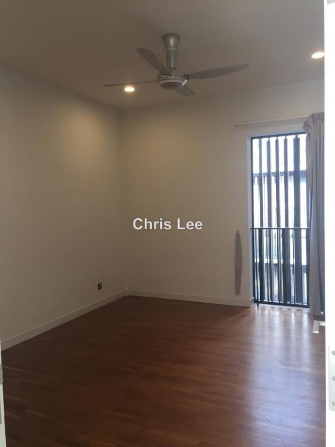 Kondominium untuk Dijual di Dedaun Condominium oleh Chris Lee - iProperty.com.my