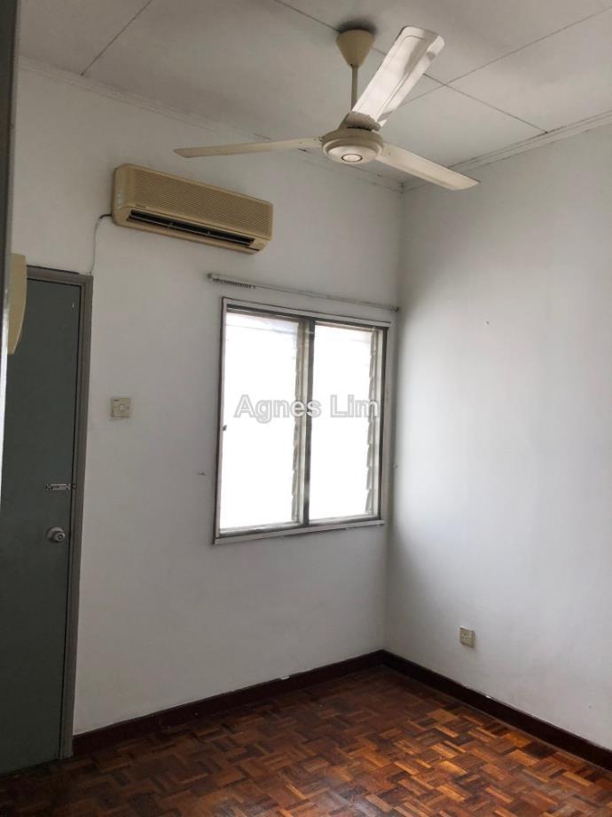 Rumah Berangkai 2 Tingkat untuk Disewa di jalan usj14, Subang Jaya oleh Agnes Lim - iProperty.com.my
