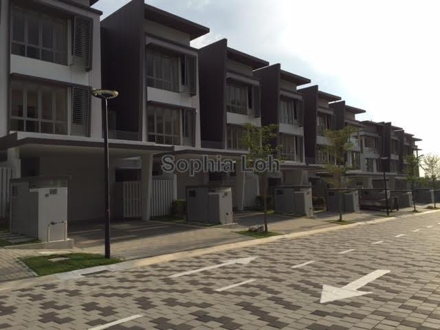 Rumah Berangkai 1 Tingkat untuk Dijual di Taman Equine, Seri Kembangan oleh Sophia Loh - iProperty.com.my