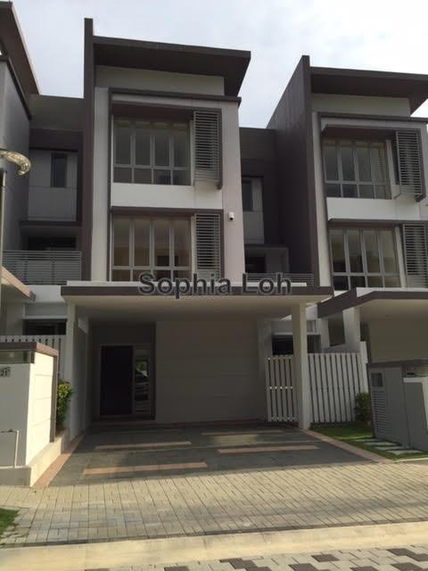 Rumah Berangkai 1 Tingkat untuk Dijual di Taman Equine, Seri Kembangan oleh Sophia Loh - iProperty.com.my