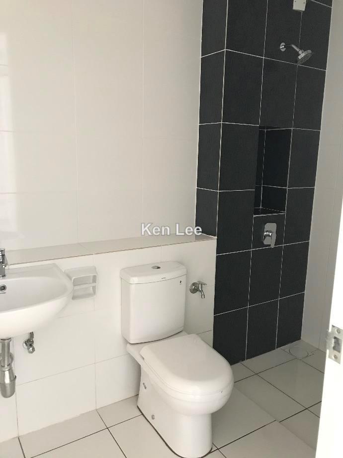 Rumah Berangkai 2 Tingkat untuk Dijual di Eco Majestic, Semenyih oleh Ken Lee - iProperty.com.my