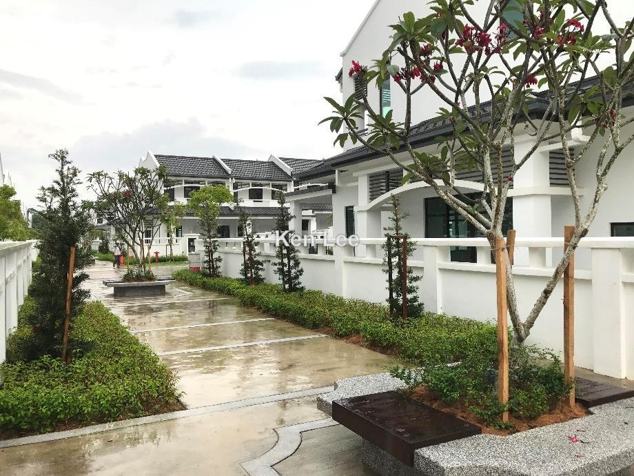 Rumah Berangkai 2 Tingkat untuk Dijual di Eco Majestic, Semenyih oleh Ken Lee - iProperty.com.my