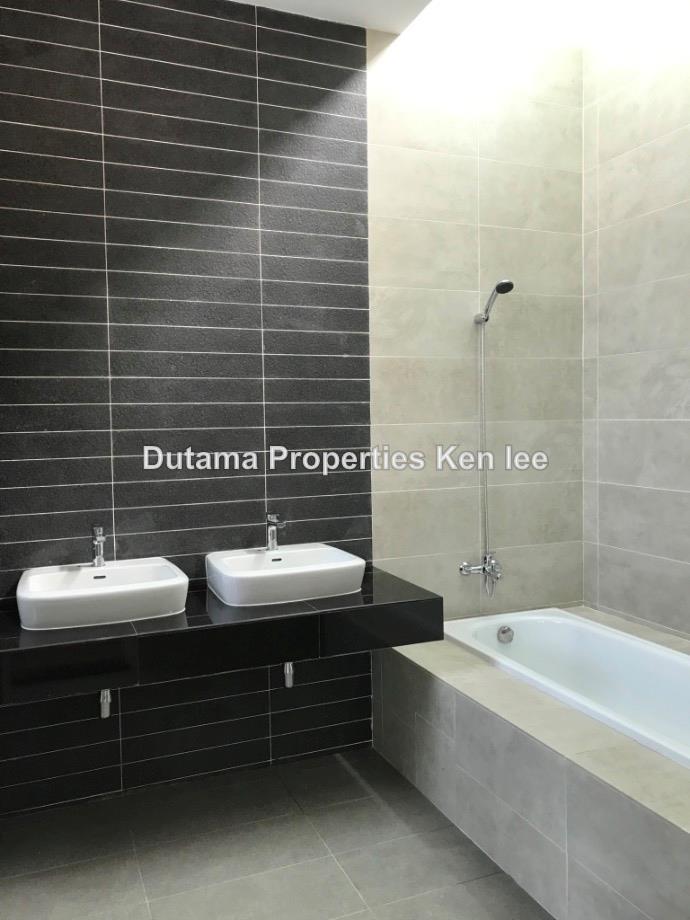 Rumah Berkembar untuk Dijual di Eco Majestic@Tenderfields 40x80, Semenyih oleh Ken Lee - iProperty.com.my