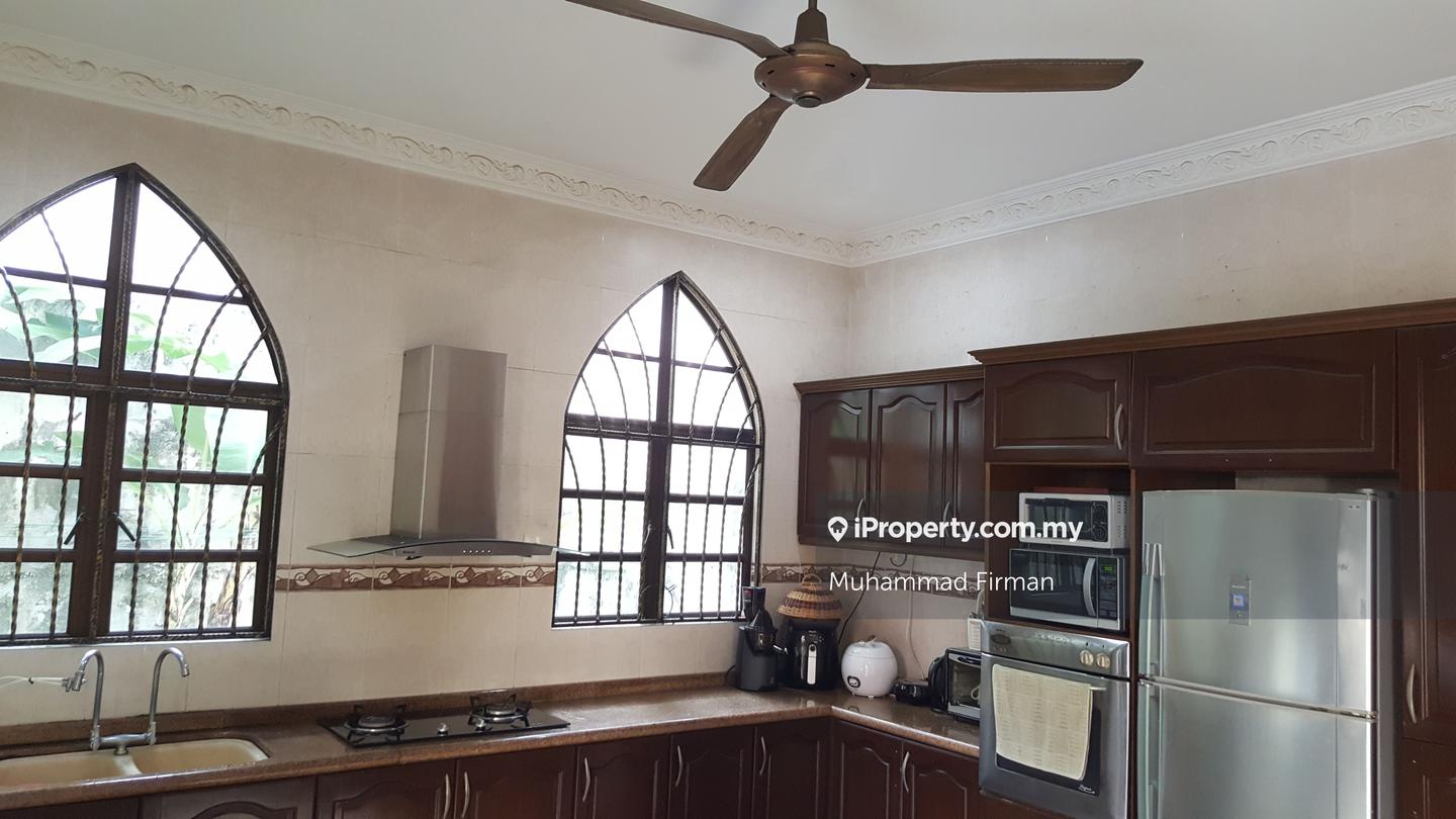 Banglo untuk Dijual di Seksyen 7, Shah Alam oleh Firman Hussain - iProperty.com.my