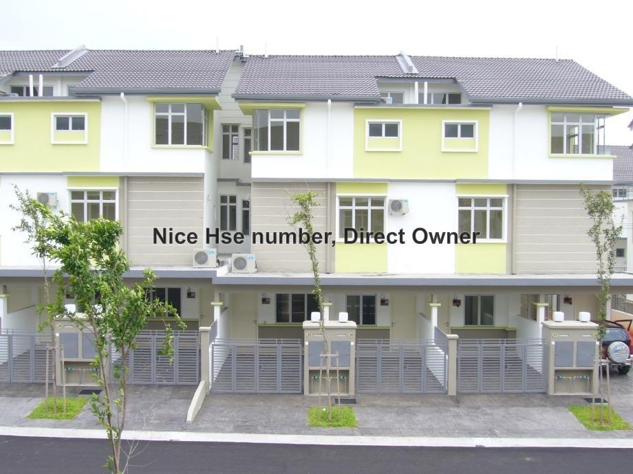 Townhouse for Sale in No 18, Alam Sanctuary, Taman Alam Putra, Seri Kembangan by CK Pang - iProperty.com.my