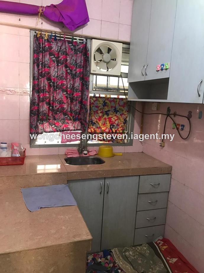 Pangsapuri untuk Dijual di Aman Putra Apartment oleh Steven Wong - iProperty.com.my