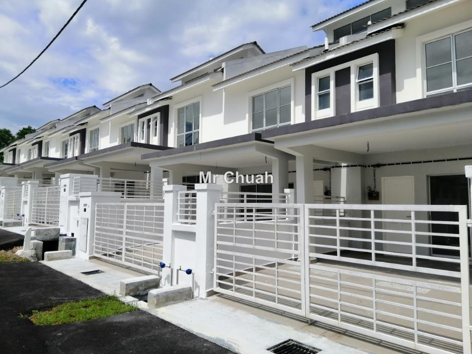 Rumah Berangkai 2 Tingkat untuk Disewa di Taman Dato Demang, Seri Kembangan oleh Mr Chuah - iProperty.com.my