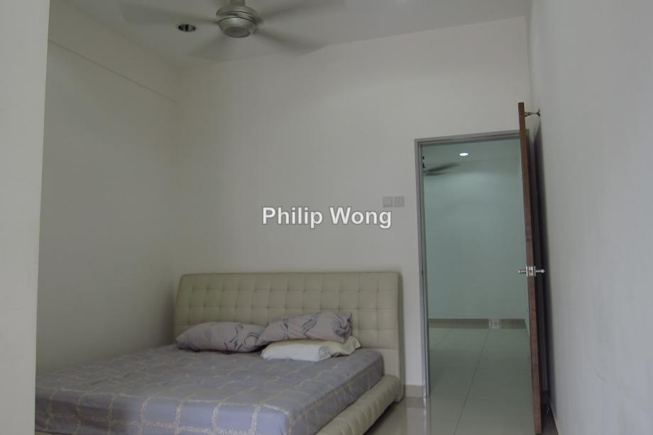 Rumah Berangkai 3 Tingkat untuk Dijual di Desa Park Serdang Seri Kembangan, Seri Kembangan oleh Philip Wong - iProperty.com.my