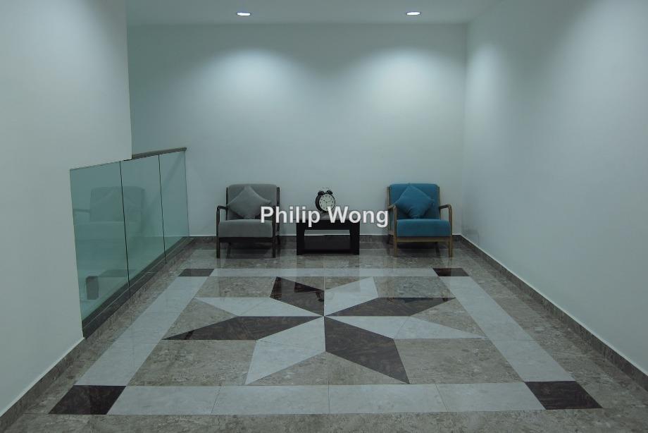 Rumah Berangkai 3 Tingkat untuk Dijual di Desa Park Serdang Seri Kembangan, Seri Kembangan oleh Philip Wong - iProperty.com.my